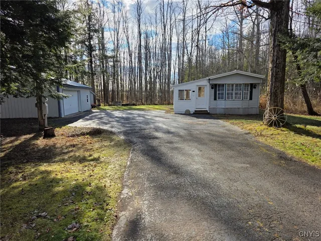 $139,900 | 89 Bardeen Road, Hastings, NY 13076