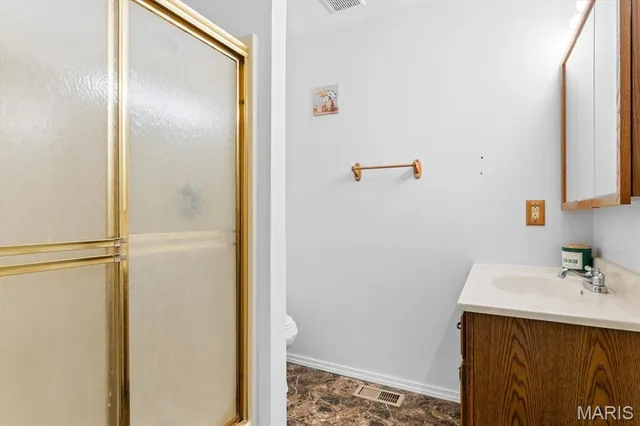 $165,000 | 40 Clinton Hill Drive, Belleville, IL 62226