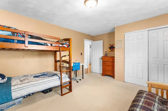 $165,000 | 40 Clinton Hill Drive, Belleville, IL 62226