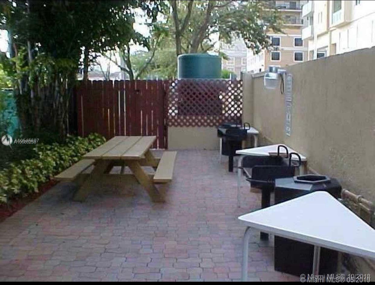 3500 Coral Way, Unit 1006 Miami, FL 33145 - Photo 3 of 16