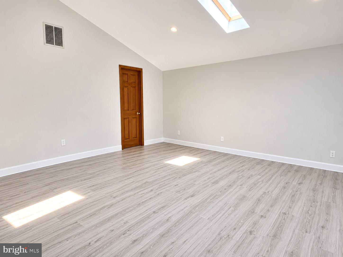 514 Filmore Street Riverside, NJ 08075 - Photo 25 of 28 Family Room- Ai Staging