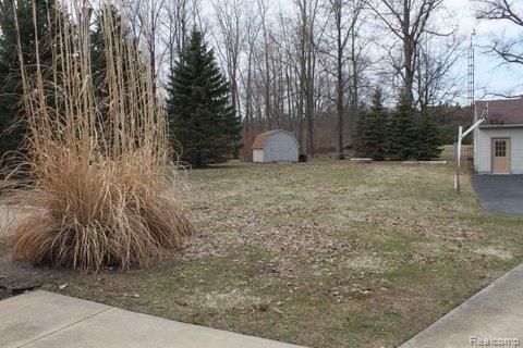 11021 Douglas Road Temperance, MI 48182 - Photo 15 of 16 IMG_0030.jpg