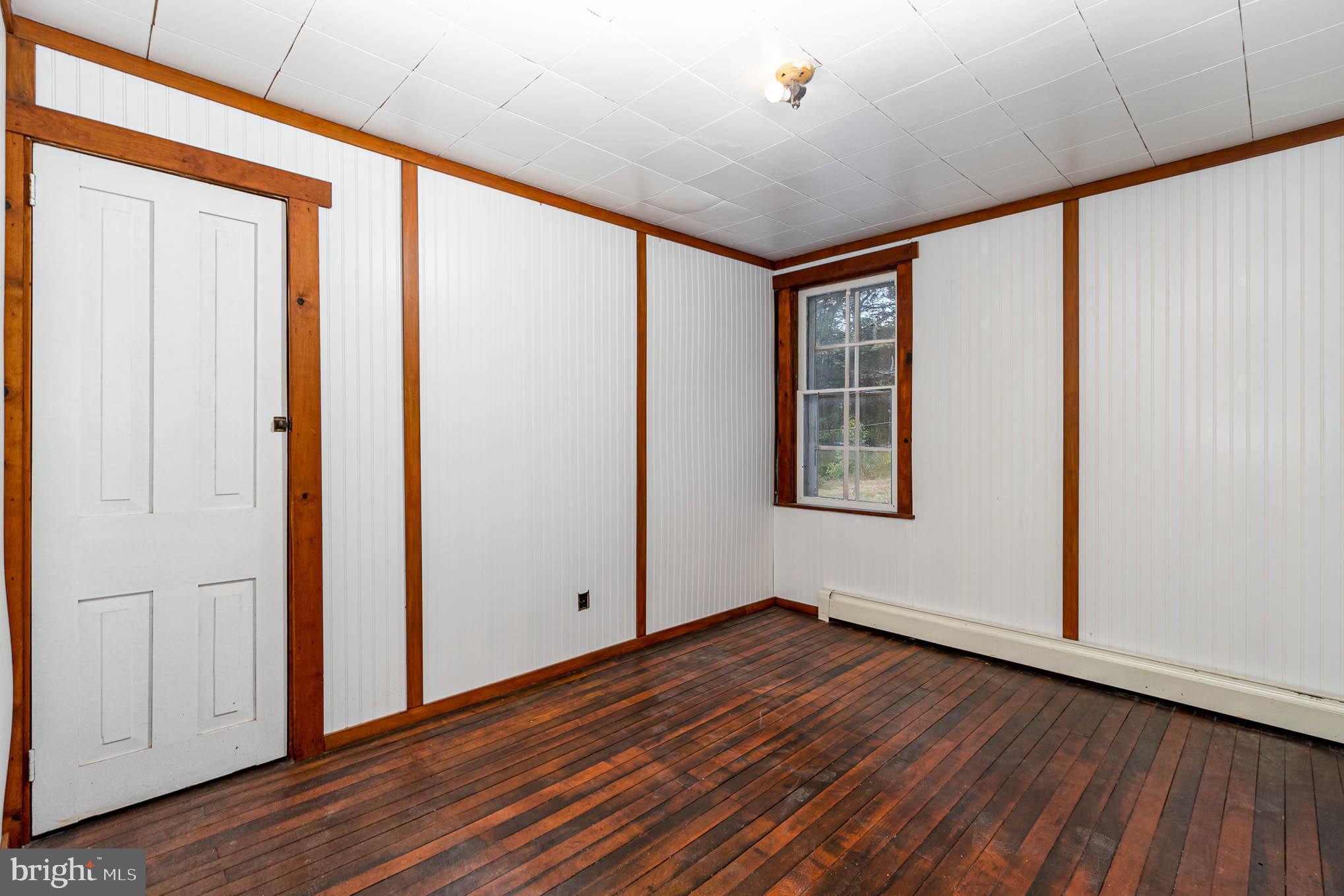 4586 Back Road Halifax, PA 17032 - Photo 14 of 35 1st Floor Bedroom