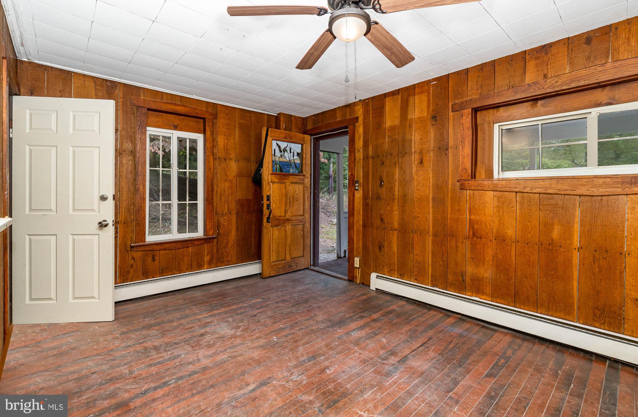 4586 Back Road Halifax, PA 17032 - Photo 7 of 35 Main Entrance/Kitchen Area