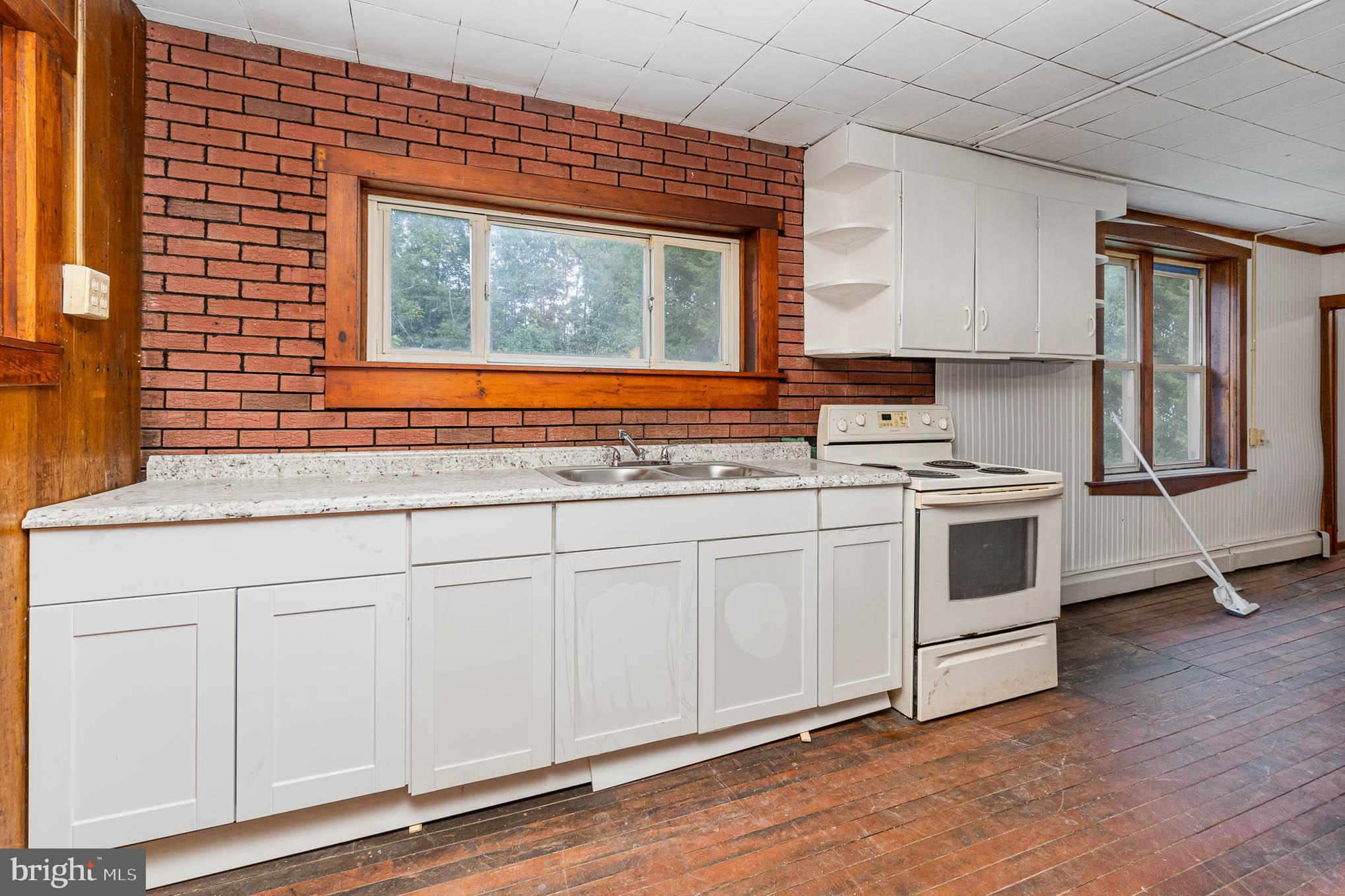4586 Back Road Halifax, PA 17032 - Photo 9 of 35 Kitchen