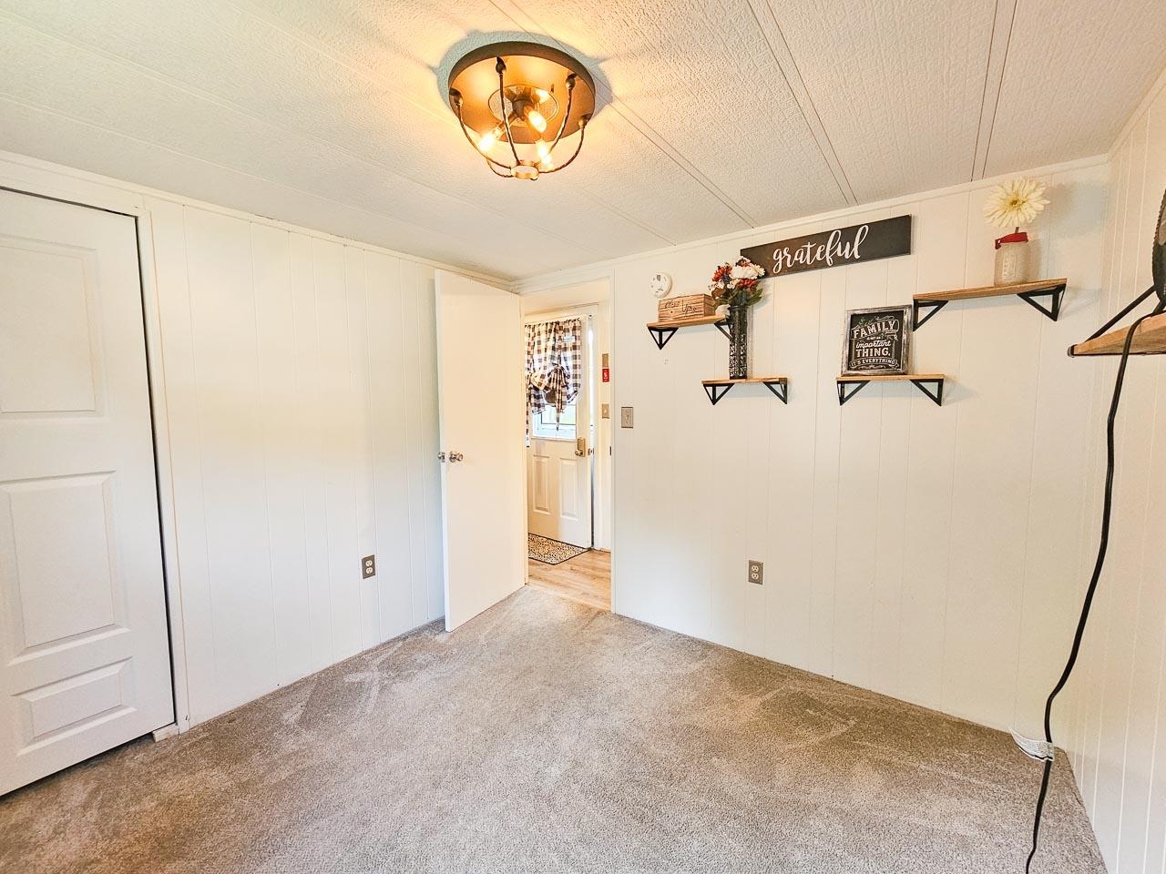 21 Cornwall Street Exeter, NH 03833 - Photo 5 of 31