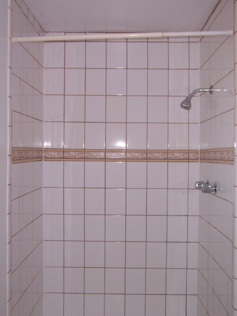 5637 West Granada Road Phoenix, AZ 85035 - Photo 7 of 10 OTHER BATHROOM
