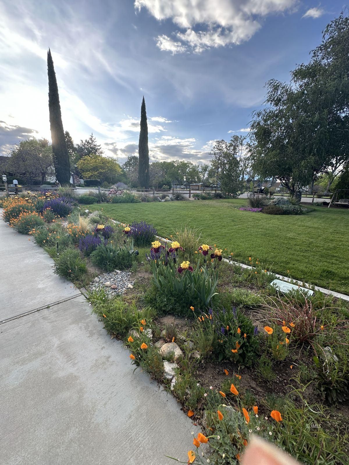 800 Valley W Circle Bishop, CA 93514 - Photo 2 of 26 Untitled