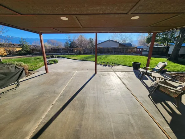 $785,000 | 800 Valley W Circle, Bishop, CA 93514