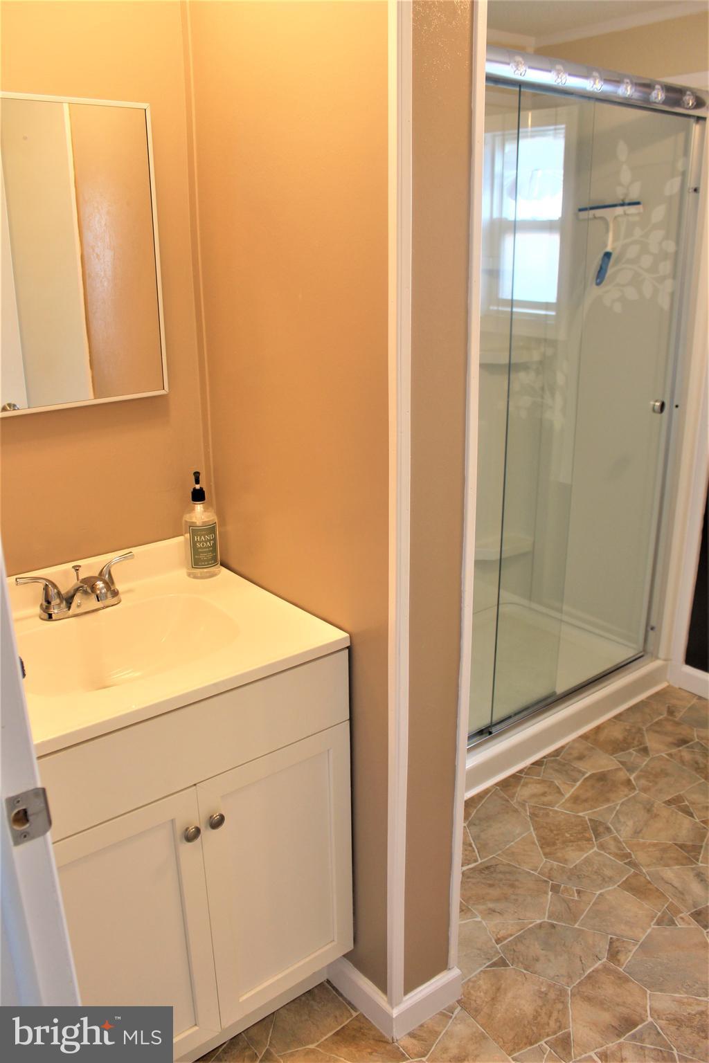 727 Berry Road Wilmington, DE 19810 - Photo 18 of 26 Gallery Image 18