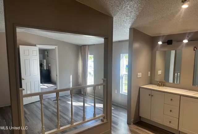 $160,000 | 44 Marshall Cove, Byhalia, MS 38611