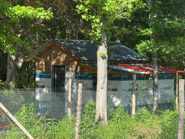 $160,000 | 44 Marshall Cove, Byhalia, MS 38611