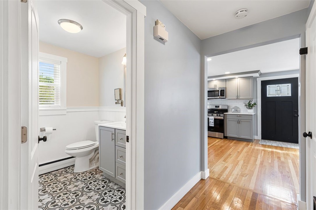 12 Highview Avenue Warren, RI 02885 - Photo 22 of 47