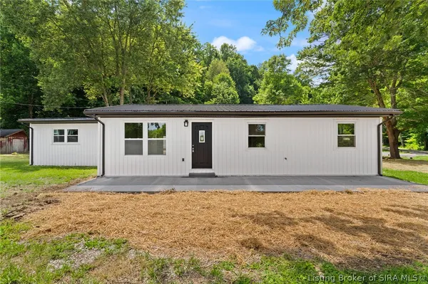 $350,000 | 4473 Alonzo Smith Road, Georgetown, IN 47122