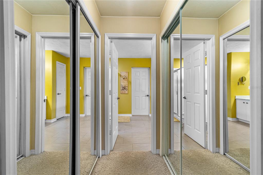 993 Appleview Way Port Orange, FL 32127 - Photo 19 of 46 a view of a bathroom with shower and windows