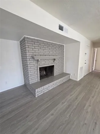 $2,050 | 9804 Sophora Circle, Dallas, TX 75249