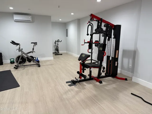 $1,400 | 5 Broadway, Unit 410, Troy, NY 12180