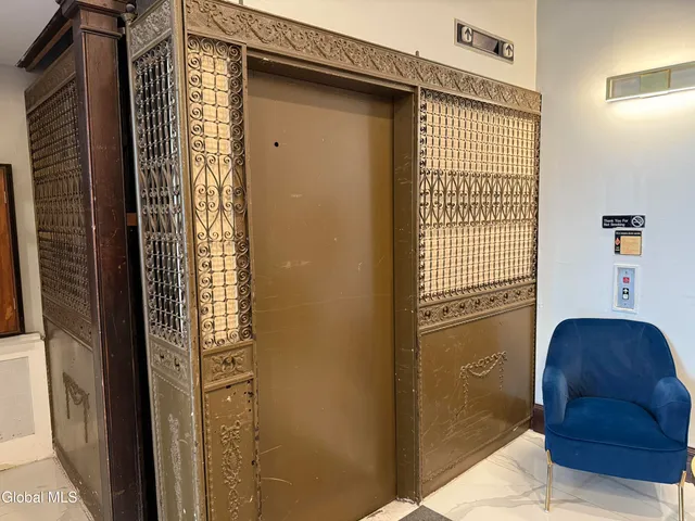 $1,400 | 5 Broadway, Unit 410, Troy, NY 12180