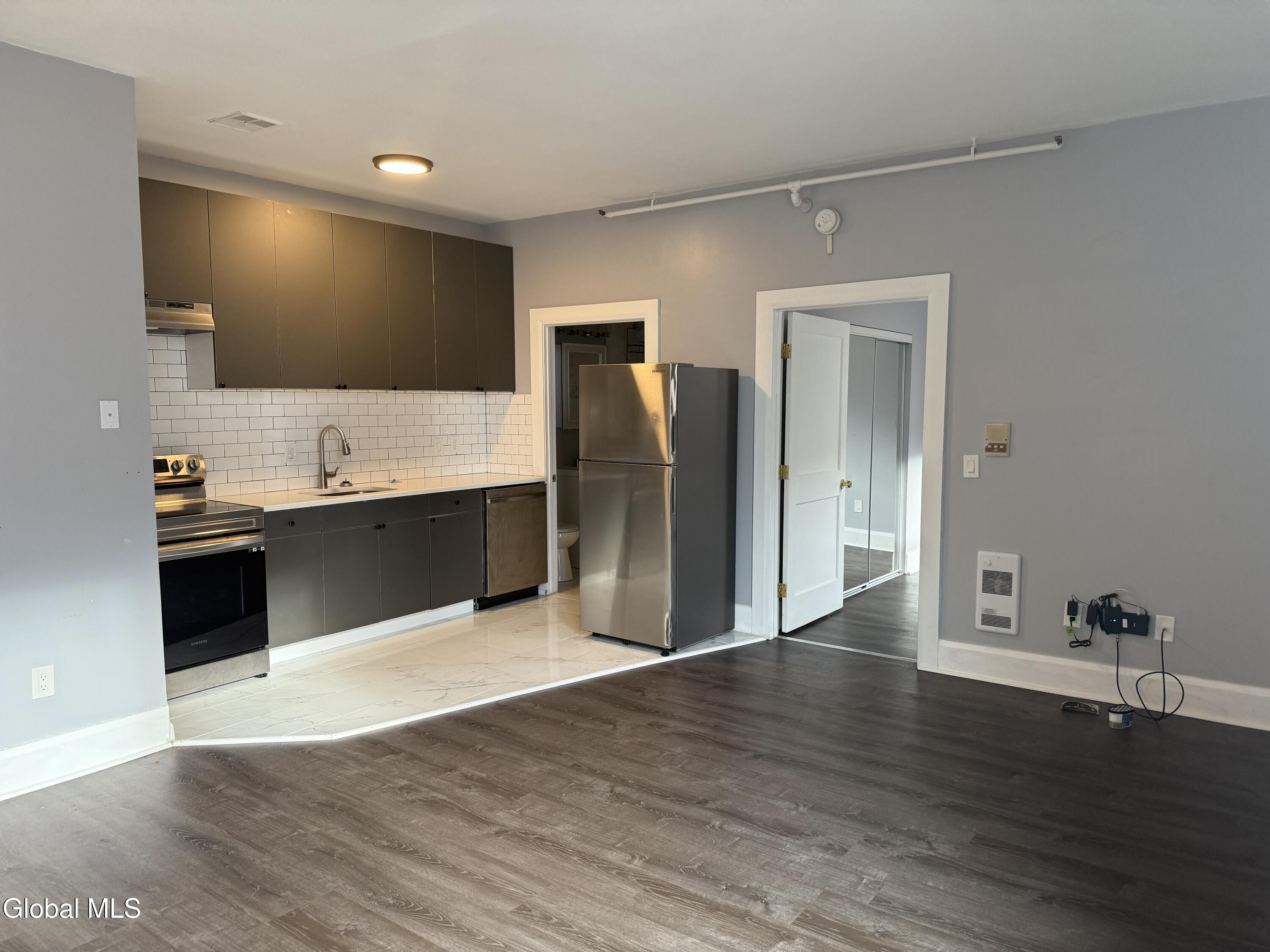 5 Broadway, Unit 410 Troy, NY 12180 - Photo 7 of 29 IMG_8592