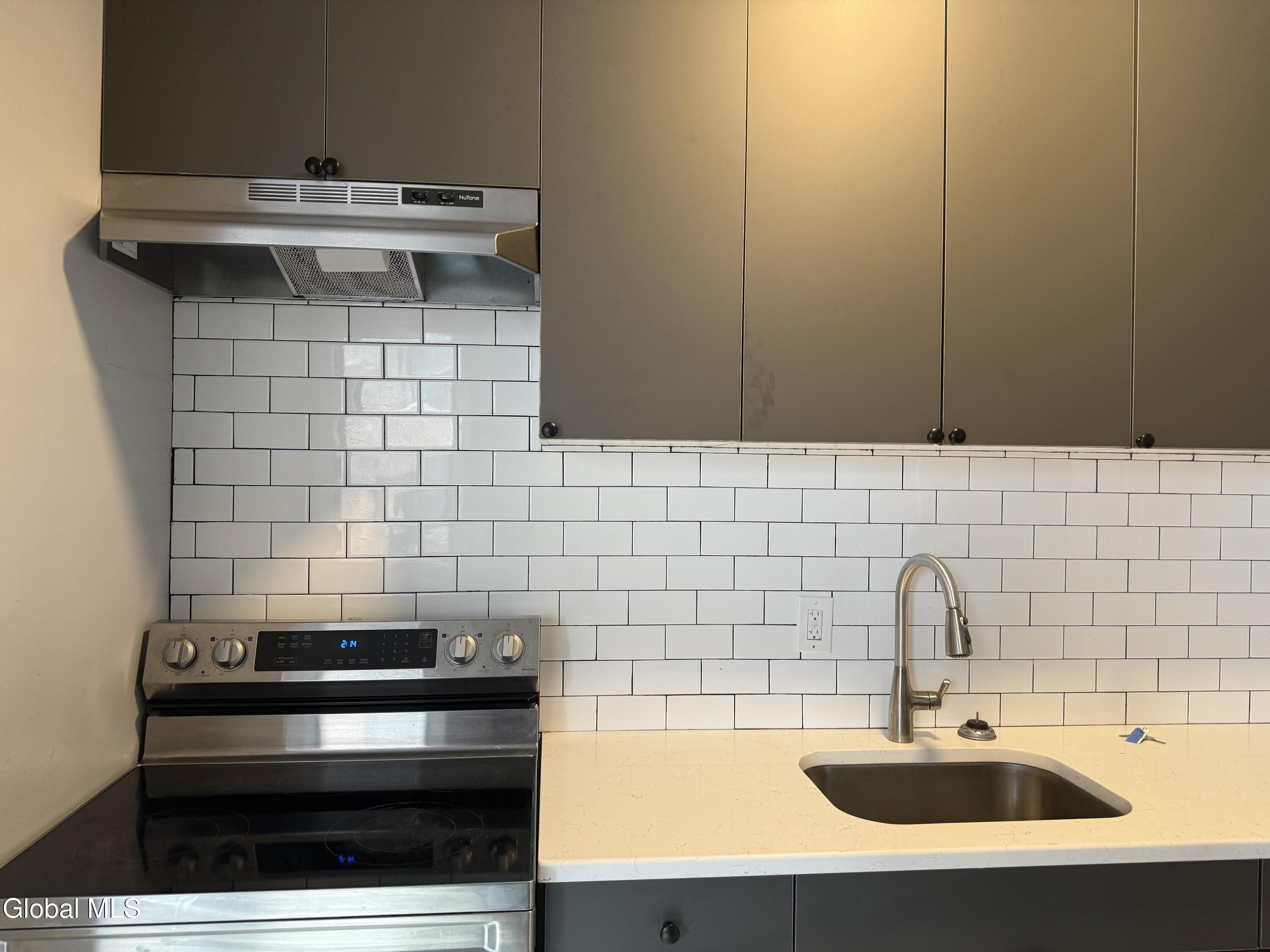 5 Broadway, Unit 410 Troy, NY 12180 - Photo 9 of 29 IMG_8594