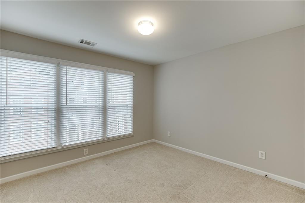 2801 Loftview Square Atlanta, GA 30339 - Photo 30 of 38