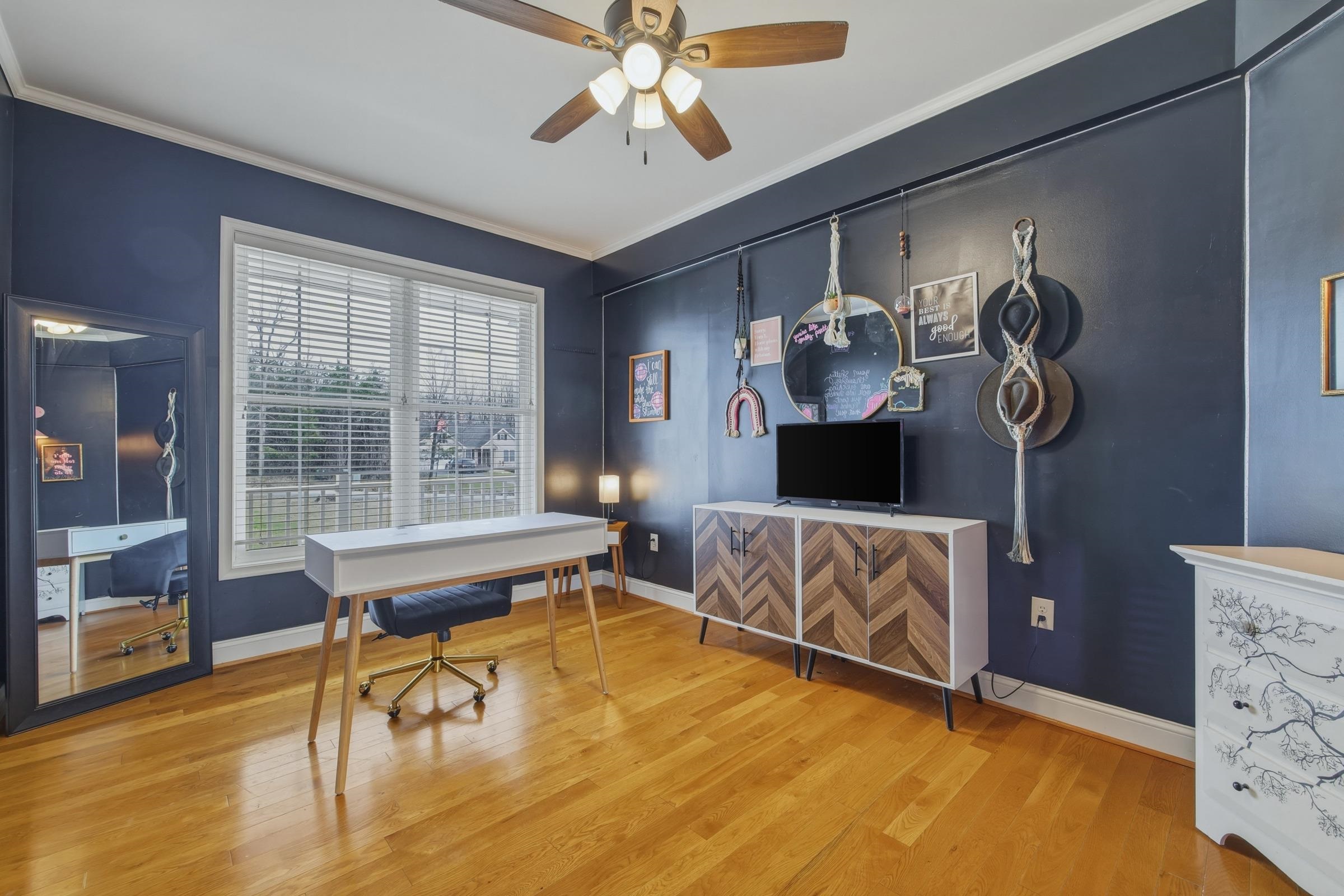 257 Hunter Road Maurertown, VA 22644 - Photo 15 of 61 a living room with furniture and wooden floor