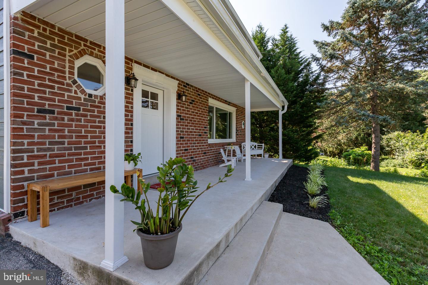 100 Bobbin Mill Road Media, PA 19063 - Photo 4 of 37 Covered Front Porch
