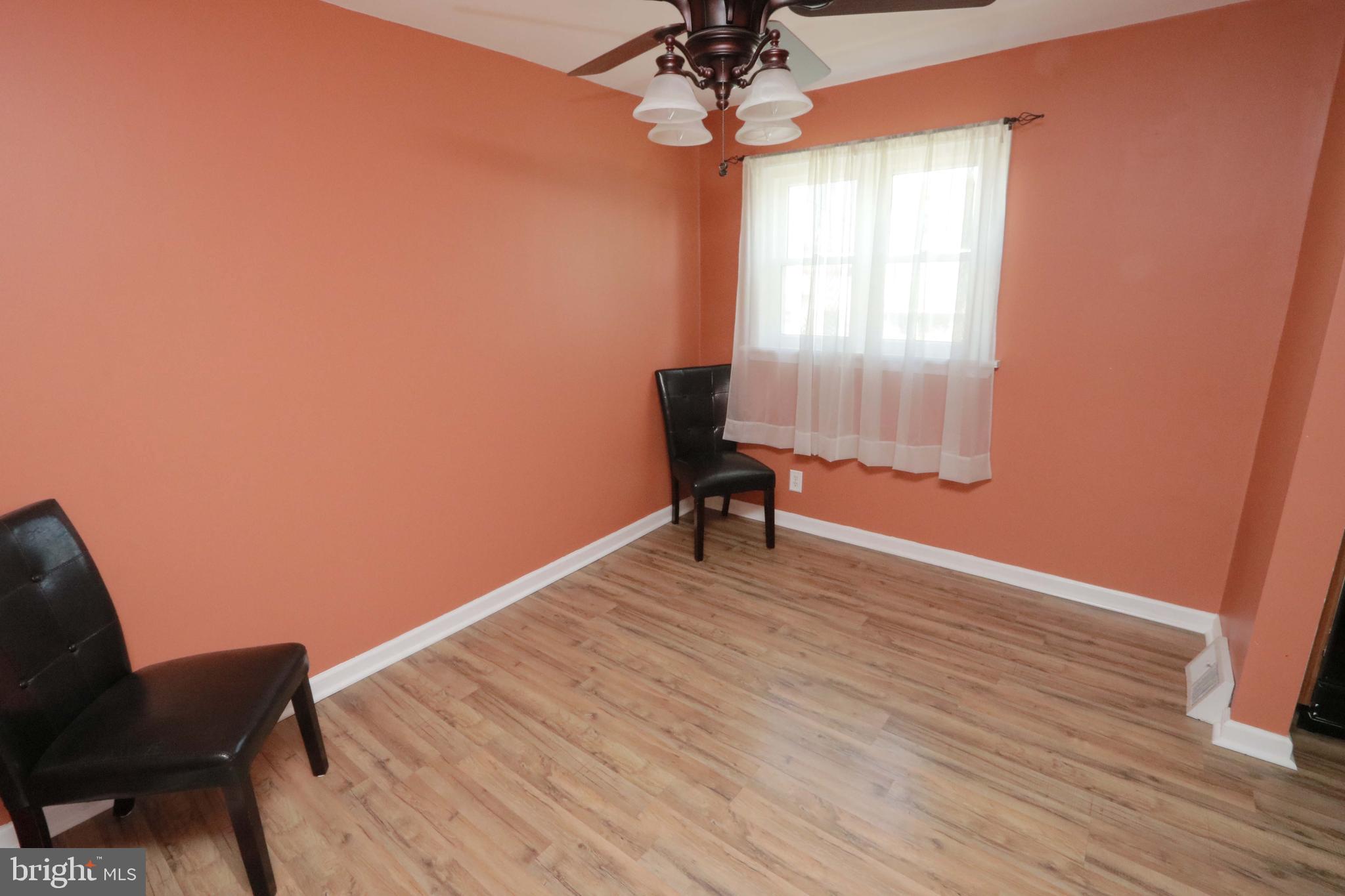 12159 Aster Road Philadelphia, PA 19154 - Photo 6 of 33 Gallery Image 6