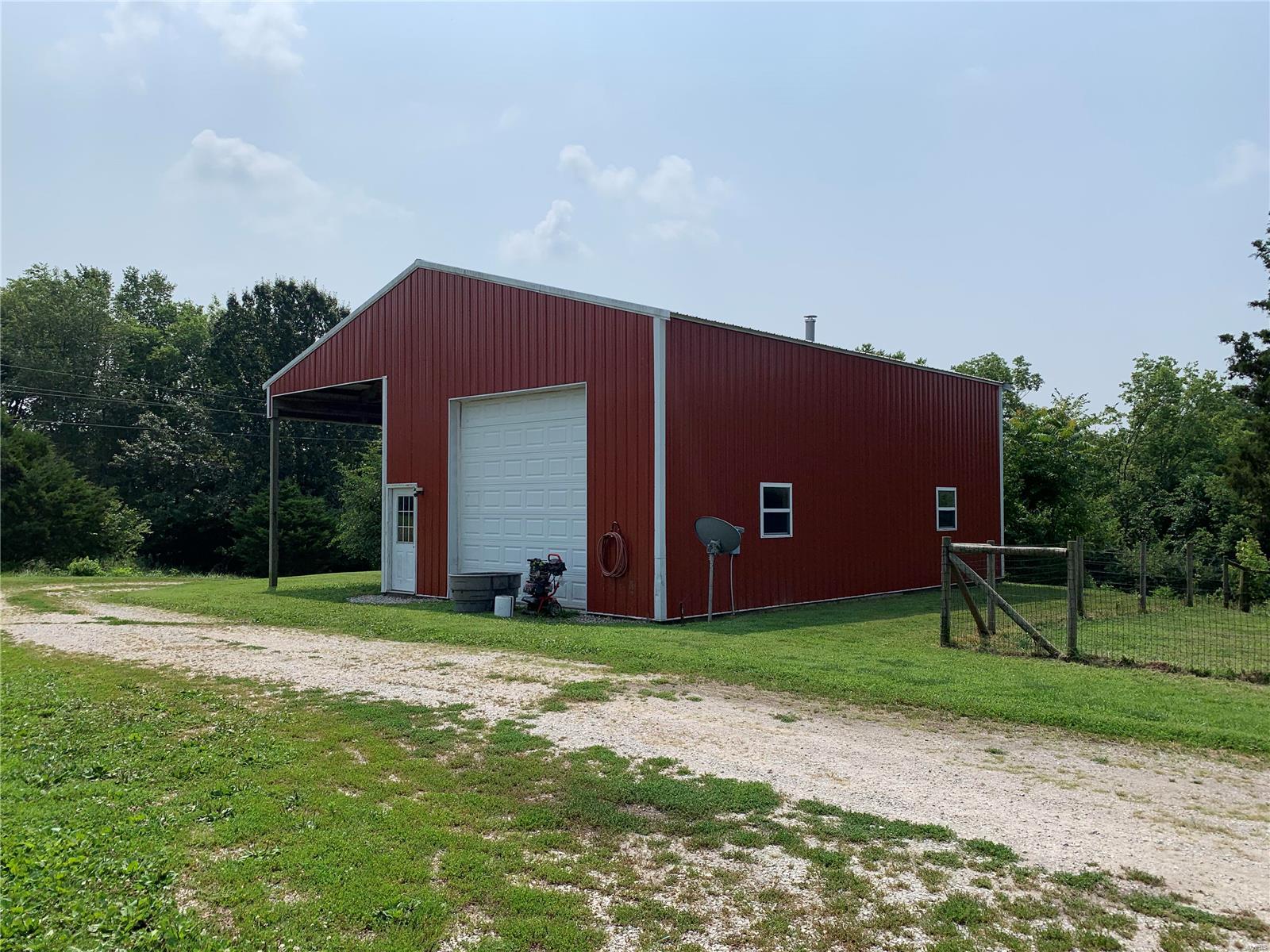 4575 Fischer Road Fults, IL 62244 - Photo 5 of 37