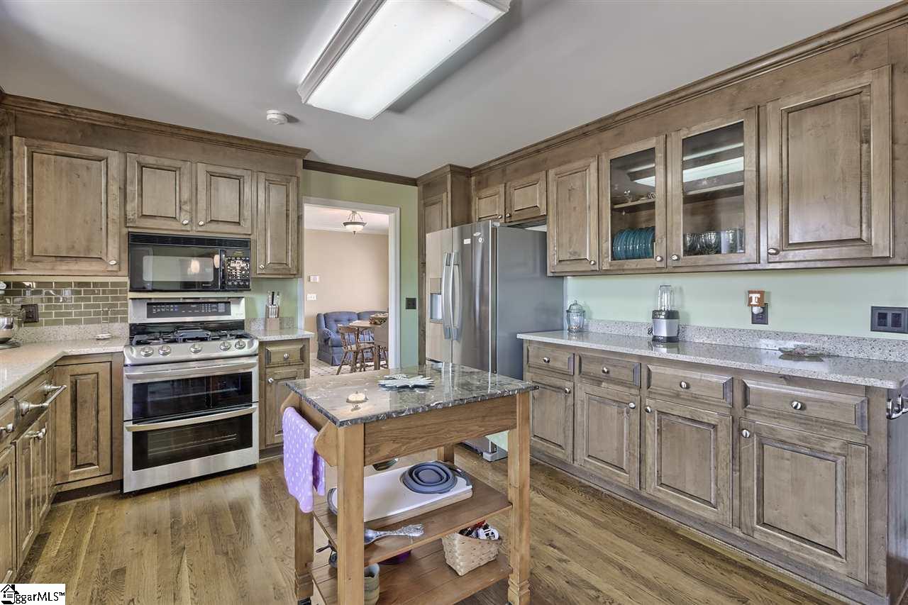 742 North Dobson Road Greer, SC 29651 - Photo 8 of 35 Gallery Image 8