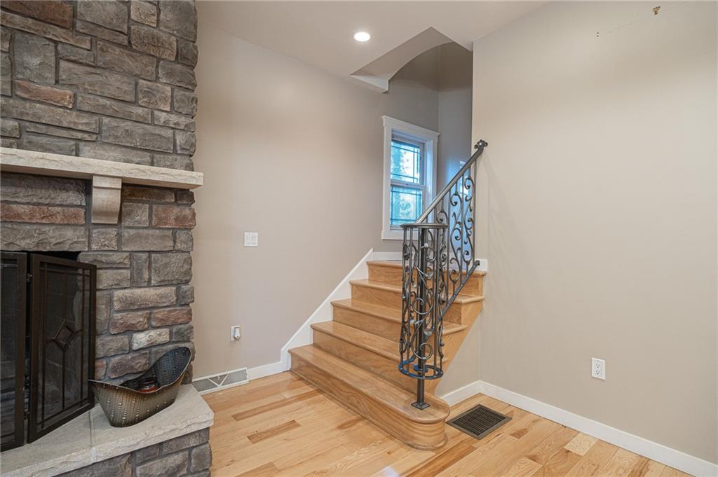 109 White Gate Road Pittsburgh, PA 15238 - Photo 12 of 49 Gallery Image 12