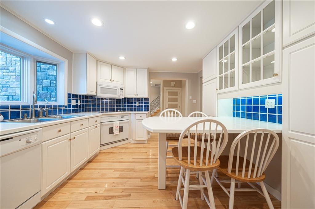 109 White Gate Road Pittsburgh, PA 15238 - Photo 10 of 49 Gallery Image 10
