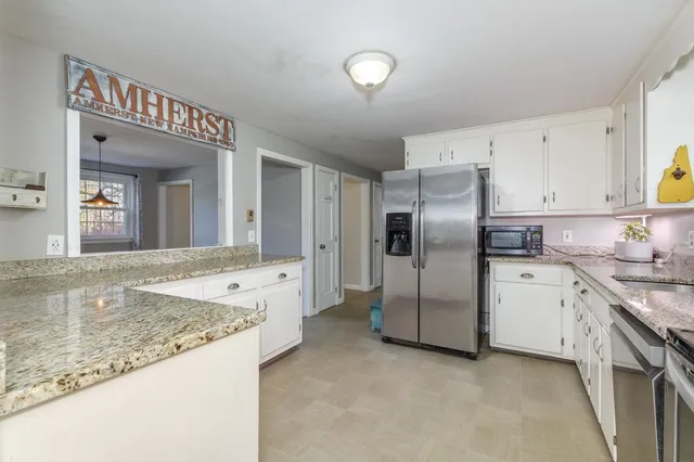 $599,900 | 9 Northfield Road, Amherst, NH 03031