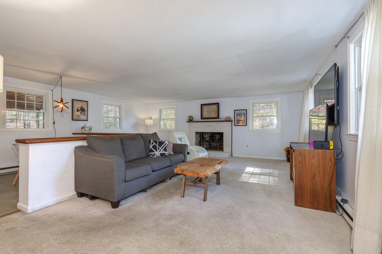 9 Northfield Road Amherst, NH 03031 - Photo 14 of 50