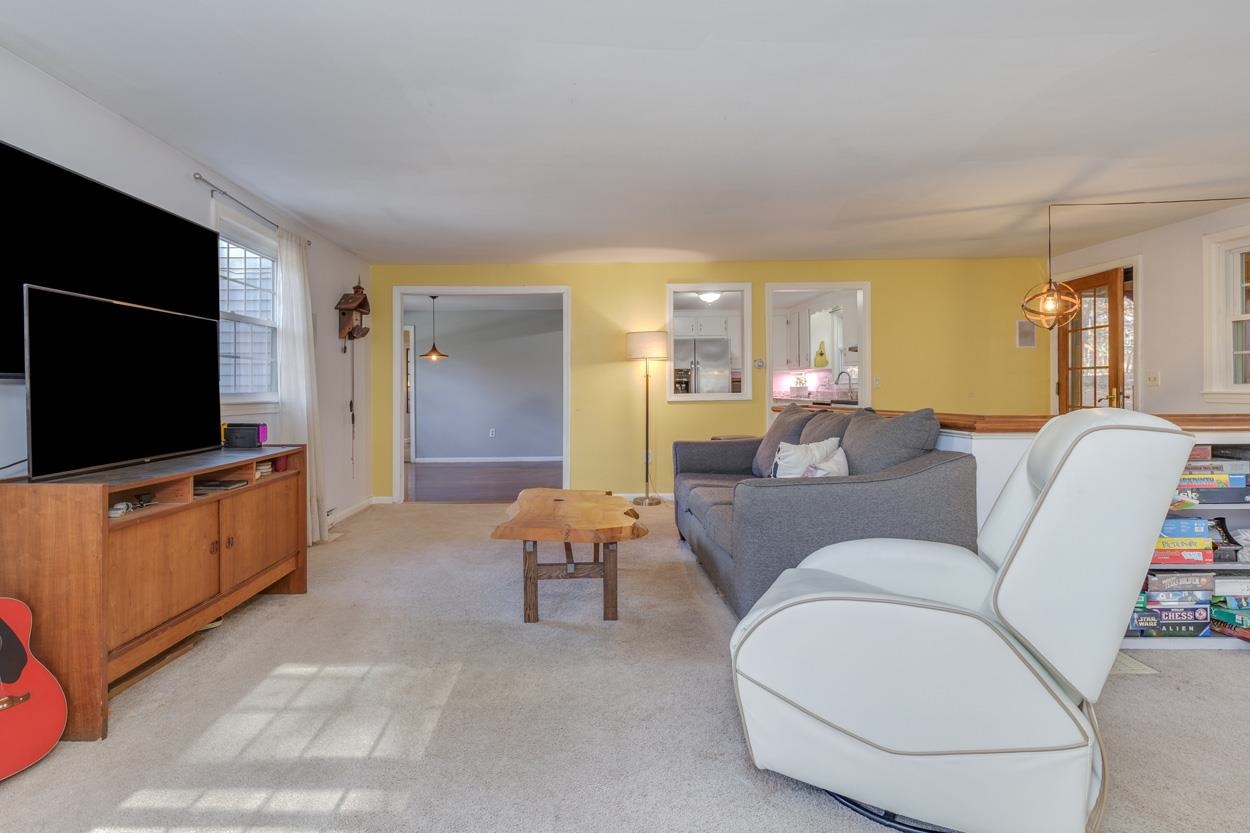 9 Northfield Road Amherst, NH 03031 - Photo 18 of 50