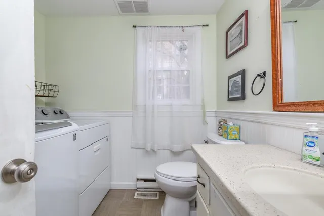 $575,000 | 9 Northfield Road, Amherst, NH 03031