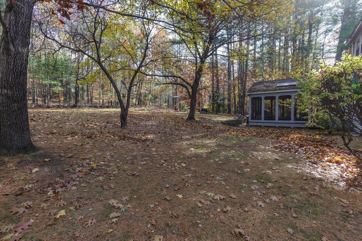 9 Northfield Road Amherst, NH 03031 - Photo 43 of 50