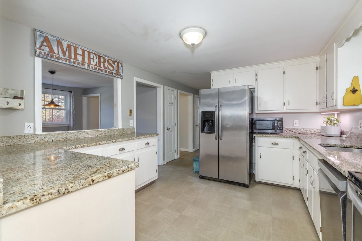 9 Northfield Road Amherst, NH 03031 - Photo 6 of 50