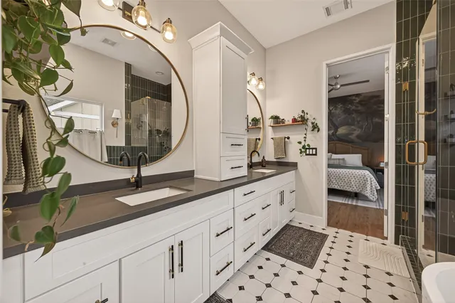 $3,900 | 1113 West 15th 1/2 Street, Unit A, Houston, TX 77008