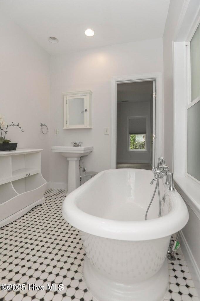 107 Ridge Road Hampstead, NC 28443 - Photo 13 of 23 20250915134318856455000000-o