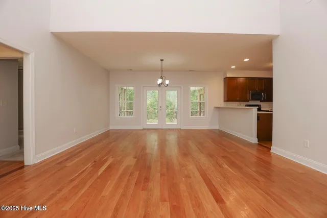 $2,100 | 107 Ridge Road, Hampstead, NC 28443