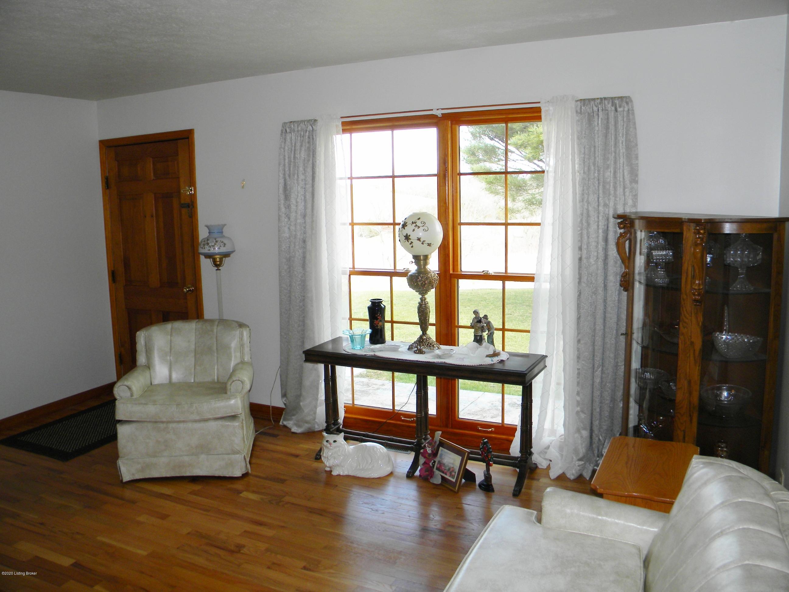 9484 Mt Eden Road Waddy, KY 40076 - Photo 28 of 63 DSCN4514