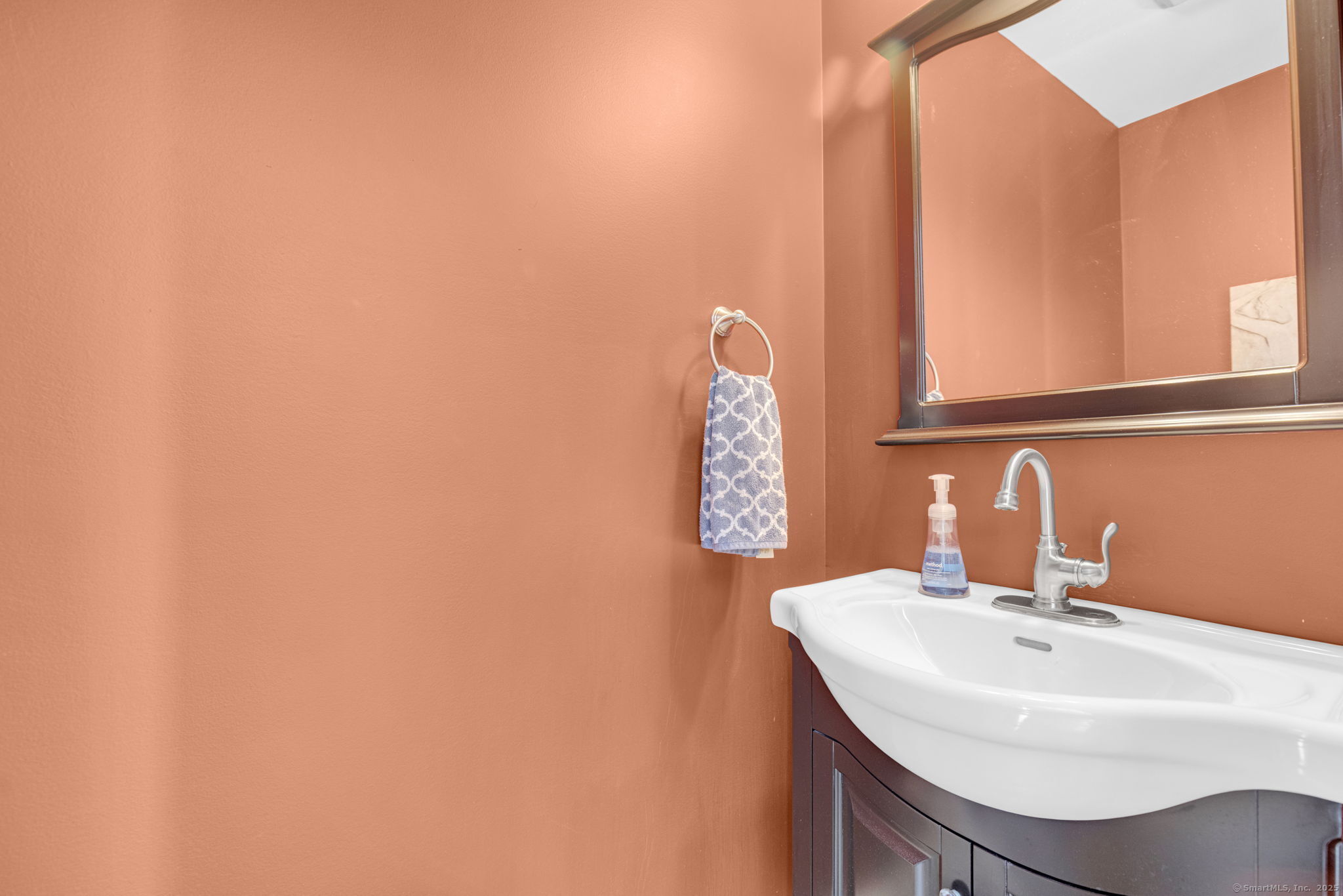 943 Mt Vernon Road Southington, CT 06489 - Photo 24 of 39