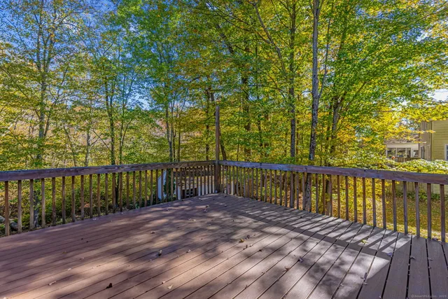 $475,000 | 943 Mt Vernon Road, Southington, CT 06489