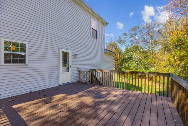 $475,000 | 943 Mt Vernon Road, Southington, CT 06489