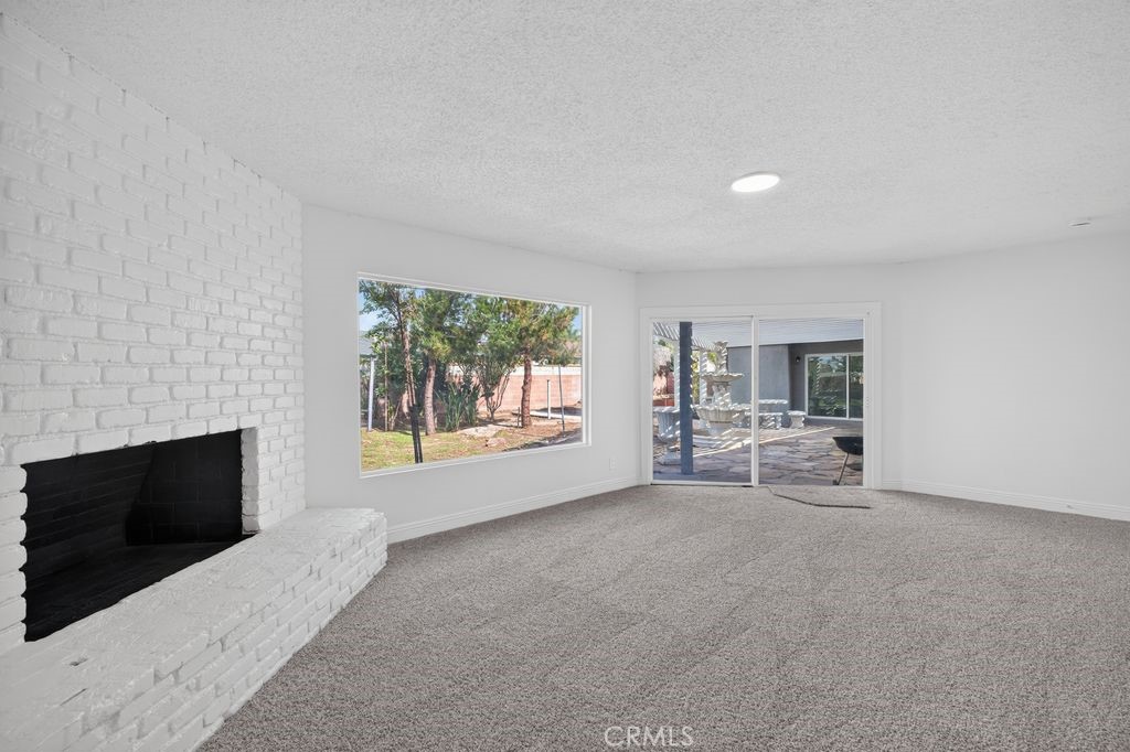 932 North Encina Avenue Rialto, CA 92376 - Photo 16 of 28
