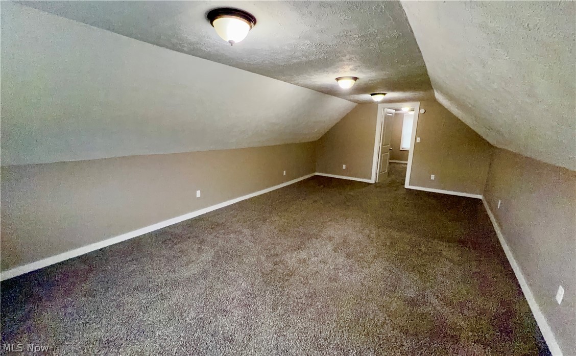 949 Helmsdale Road Cleveland Heights, OH 44112 - Photo 21 of 29