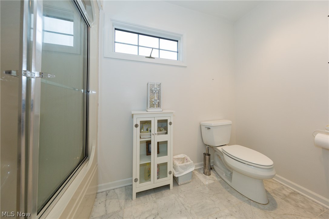 17511 Rapids Road Burton, OH 44021 - Photo 26 of 35 Jack and Jill shower and tub.