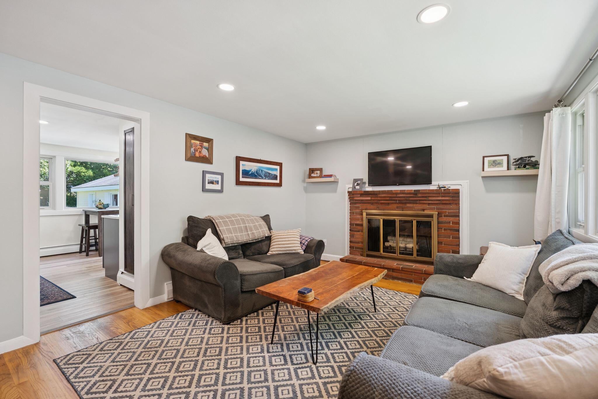 91 Coach Road South Portland, ME 04106 - Photo 8 of 20 11_DSC02078