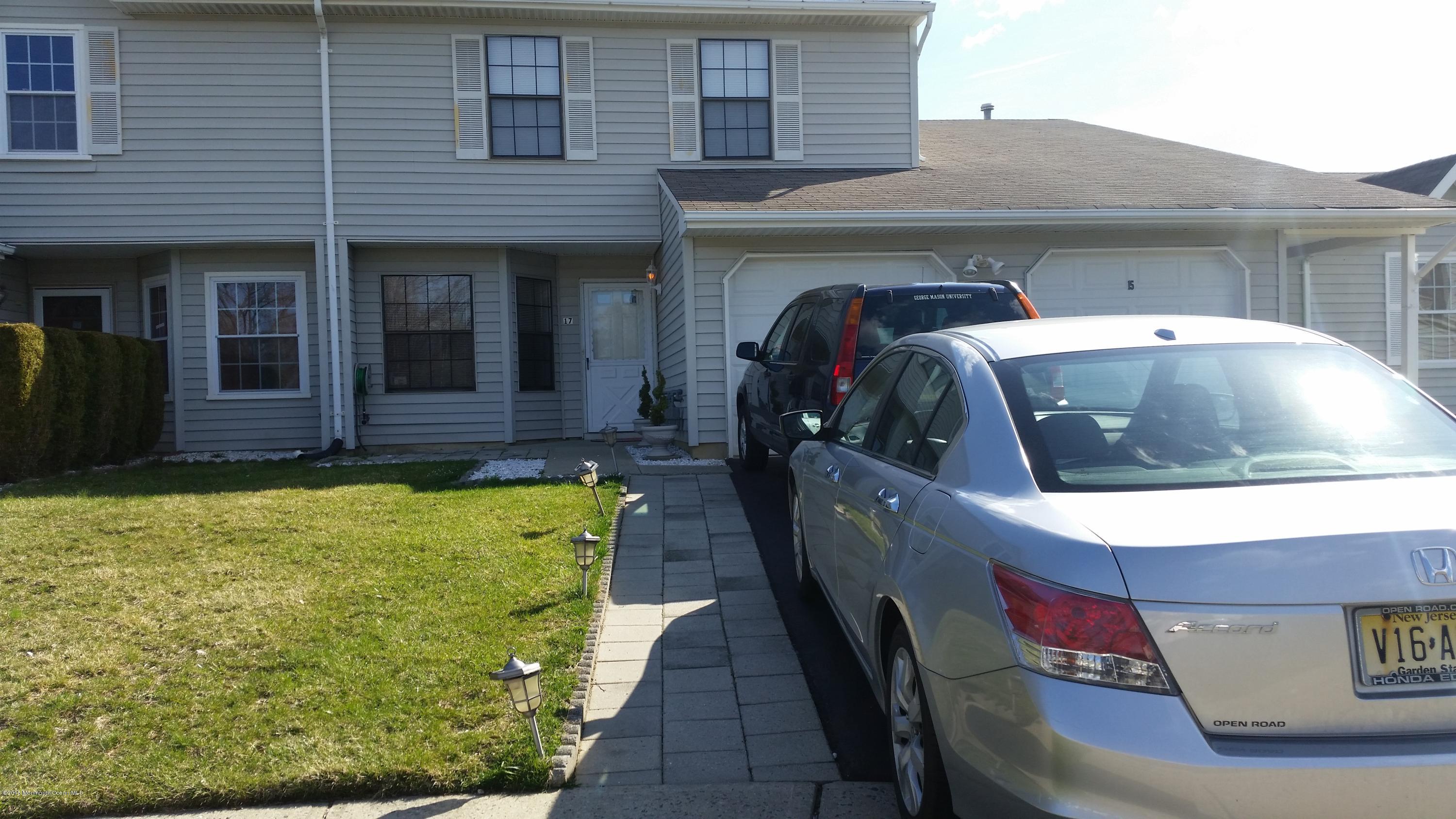 17 Farragut Square Freehold, NJ 07728 - Photo 11 of 11 20150411_100441